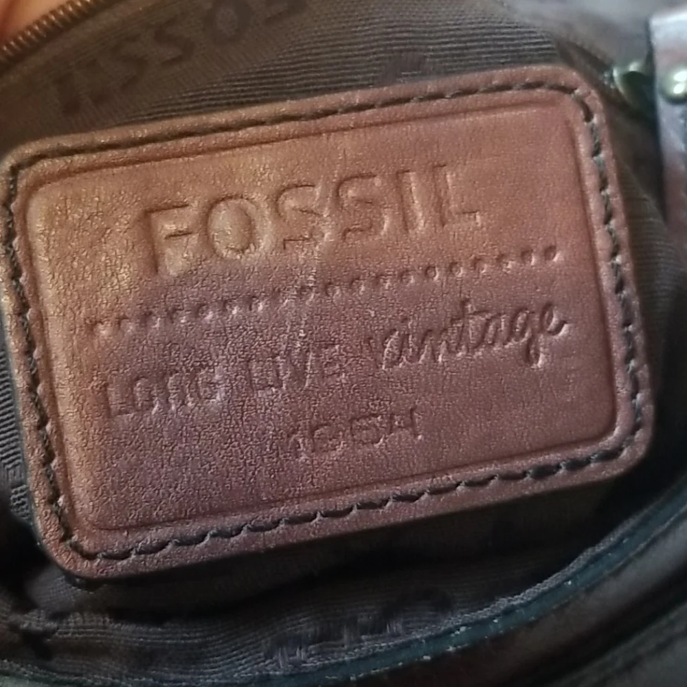 CLOSEOUT SALE FOSSIL (VRI) Vintage Reissue Messenger Satchel - Picture 11 of 15